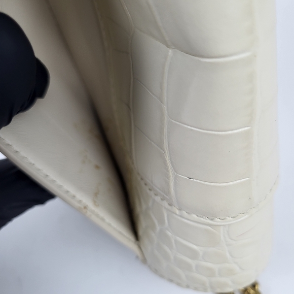 BALENCIAGA - Crocodile Embossed Leather Hourglass Wallet On Gold Chain - Picture 7 of 14